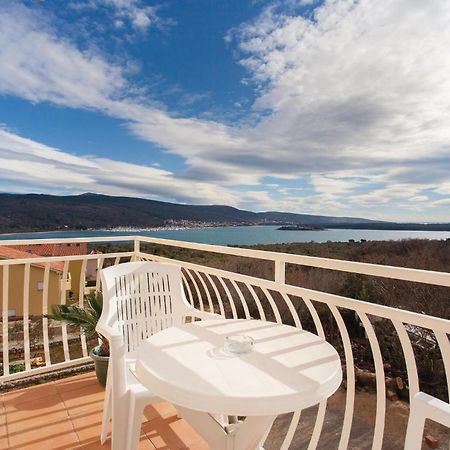 Stunning Apartment In Kornic With House Sea View Exteriör bild