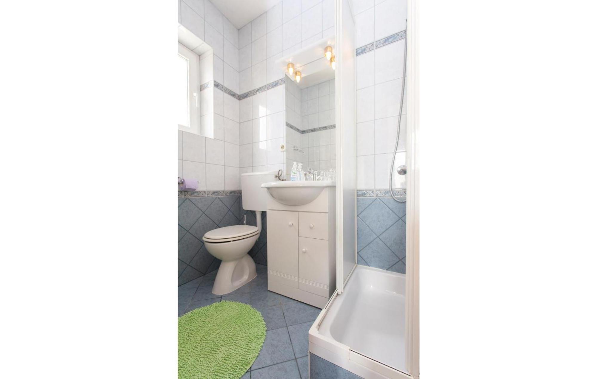 Stunning Apartment In Kornic With House Sea View Exteriör bild