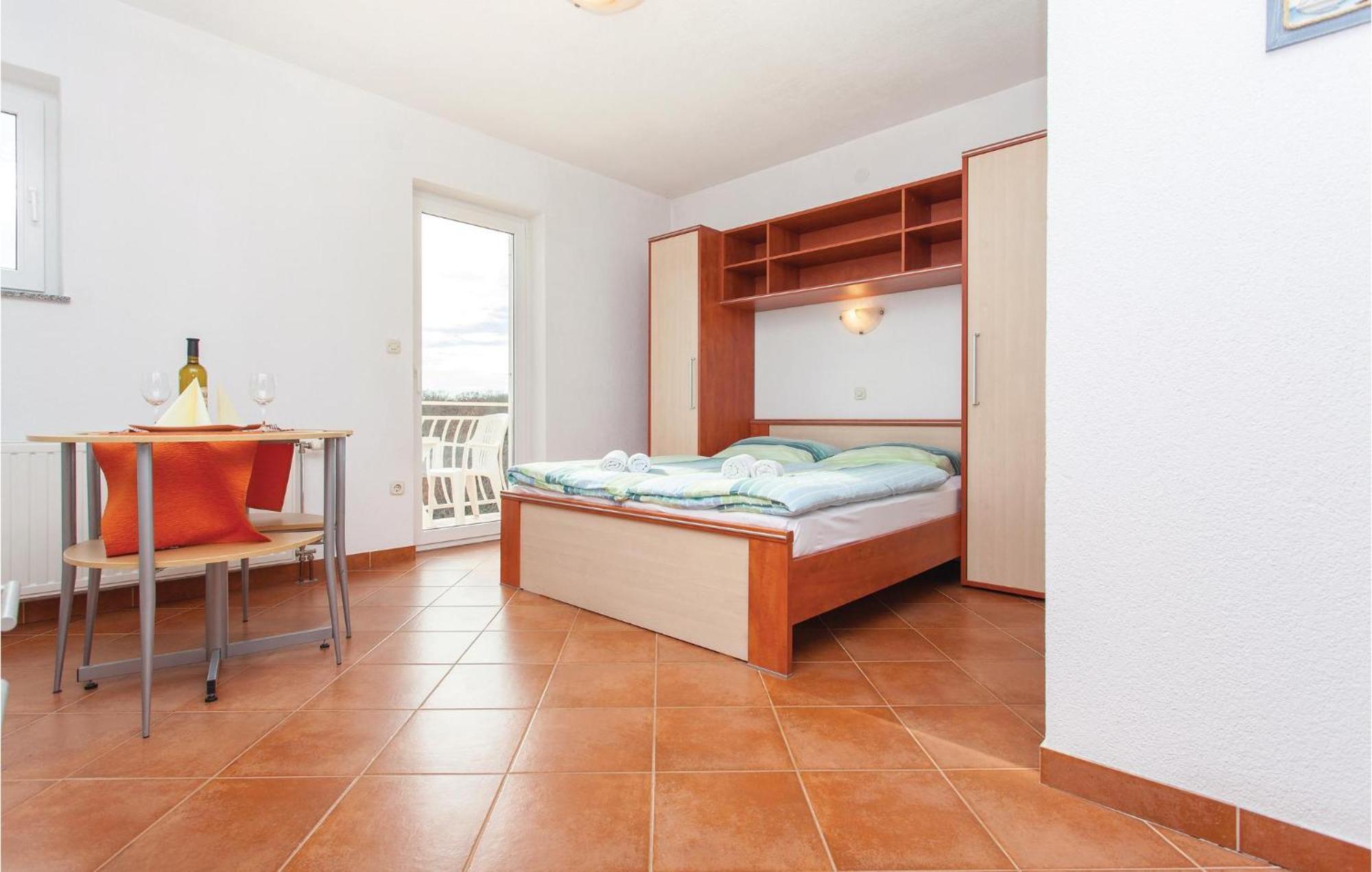 Stunning Apartment In Kornic With House Sea View Exteriör bild