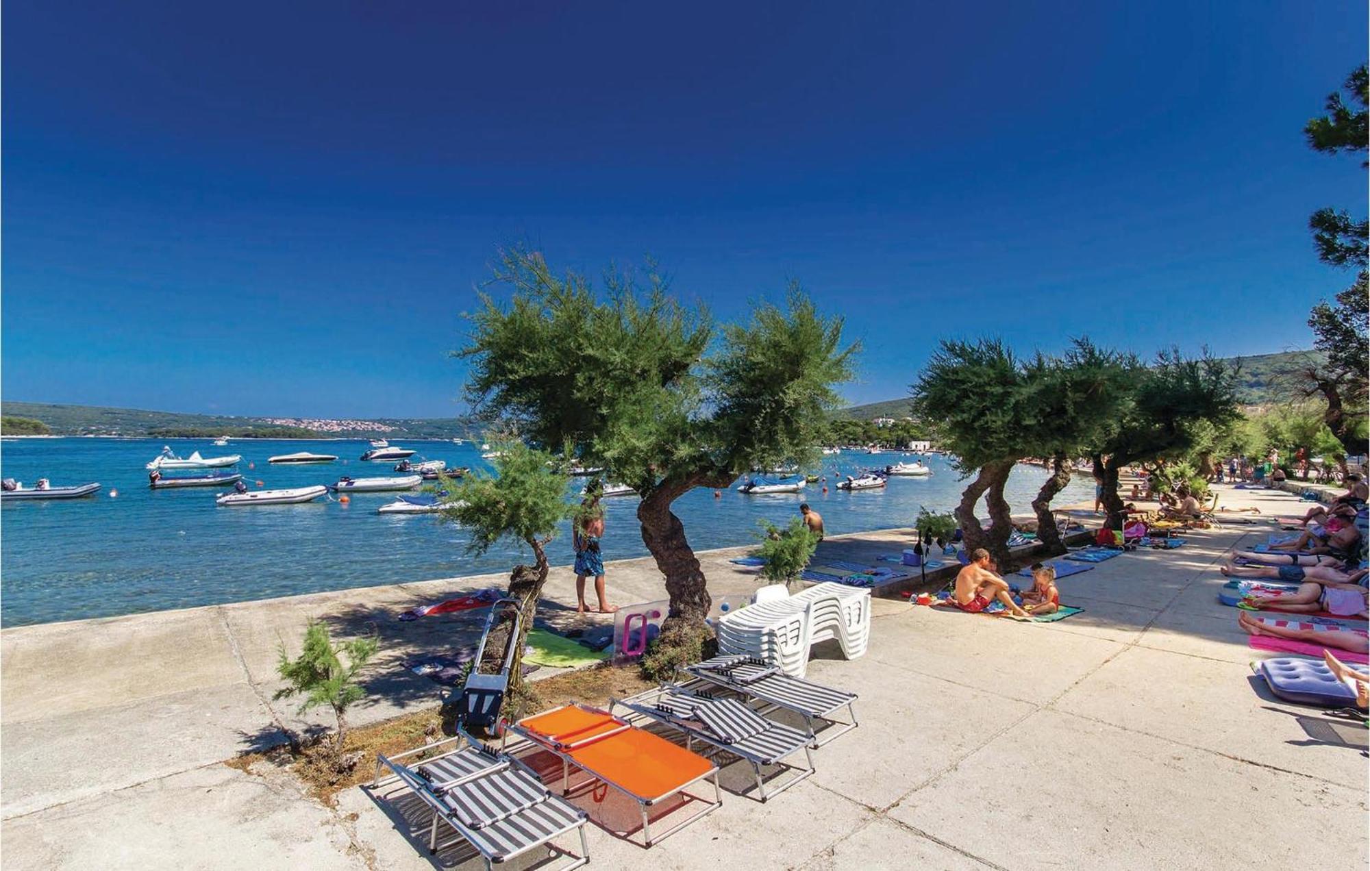 Stunning Apartment In Kornic With House Sea View Exteriör bild
