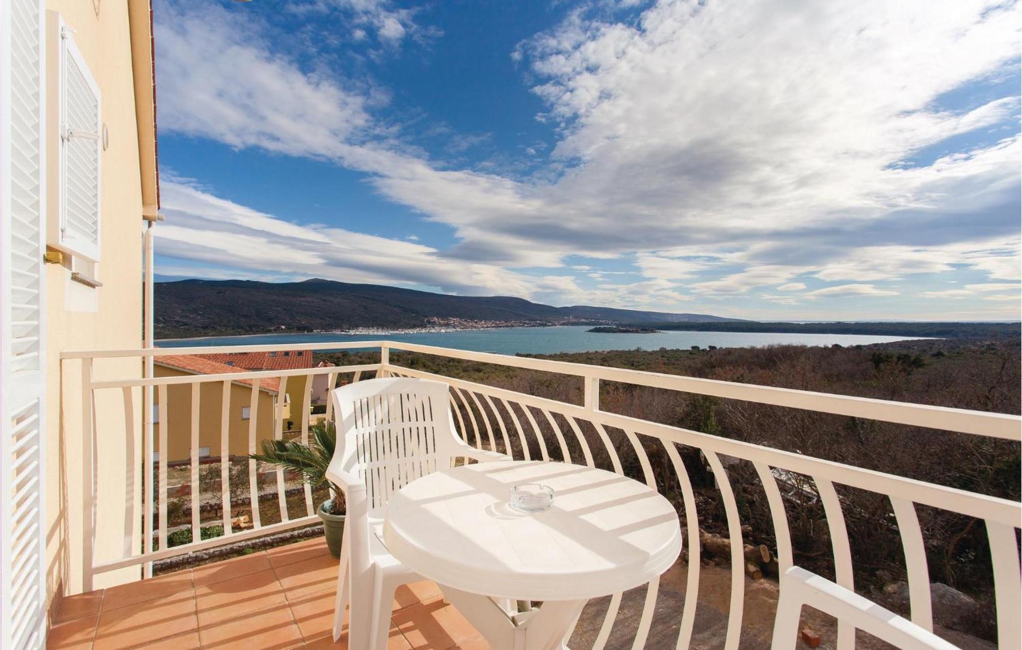 Stunning Apartment In Kornic With House Sea View Exteriör bild